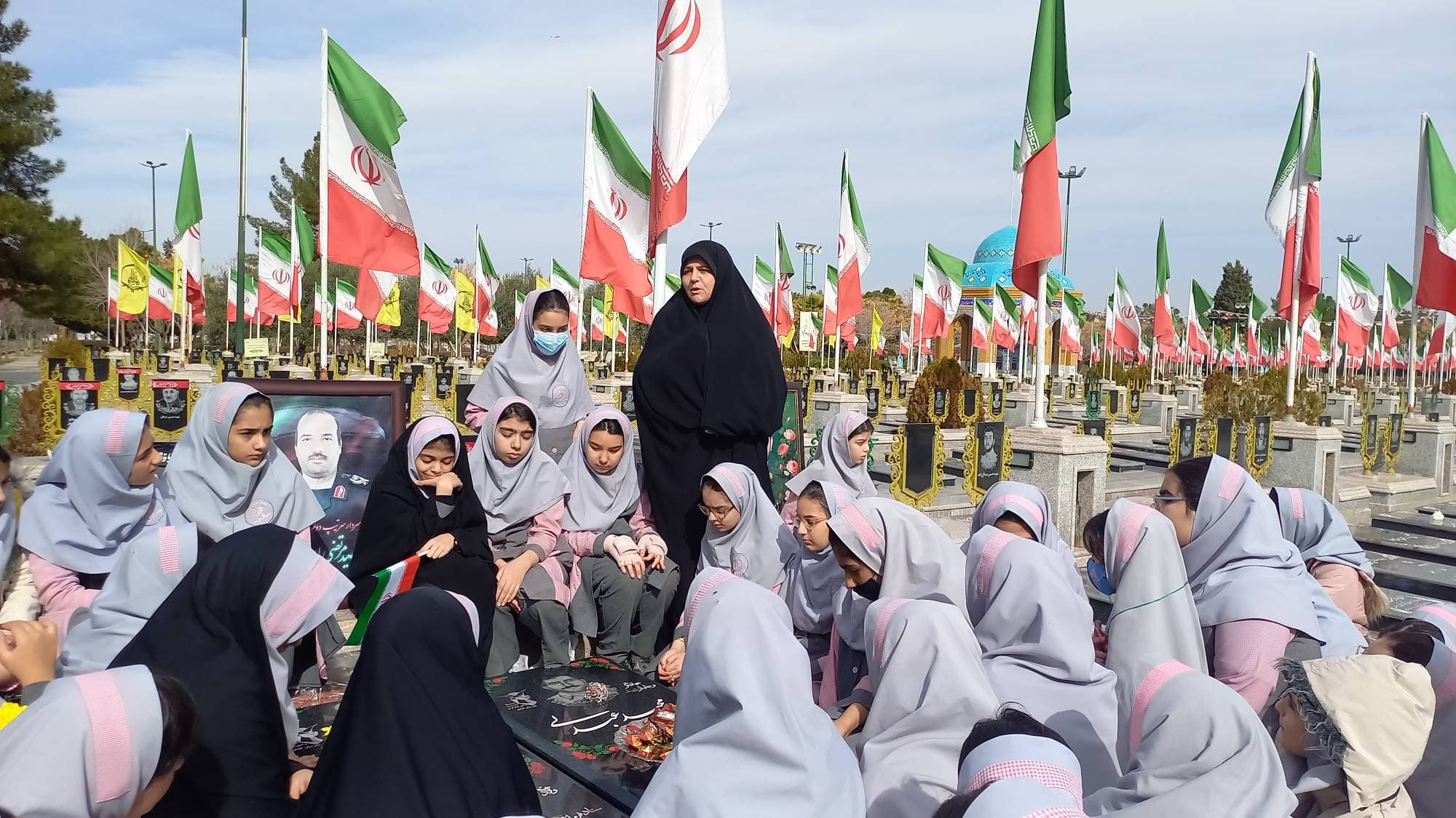 اردوی گلزار شهدای دارالسلام و دیدار با همسر شهید مجید عبدلی